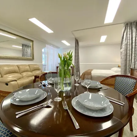 Aravel Premium * Breslavia